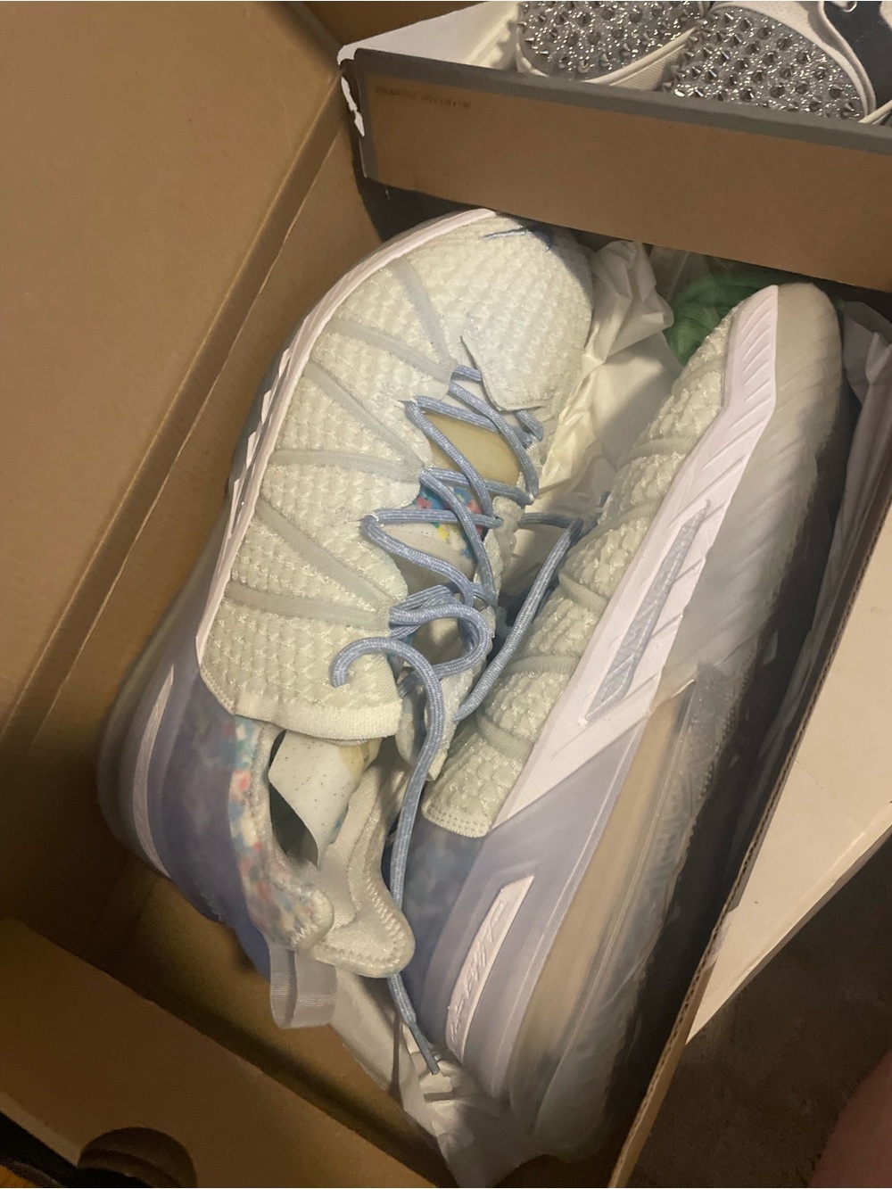 Men's Lightweight Performance Sneakers in Light Blue and Cream